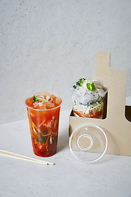 포토 JPG 스튜디오촬영 음식 포장 회색배경 실내 사람없음 물회 오징어회 테이크아웃컵 국내포토 백그라운드 내부 컵 회색 회 파일형식