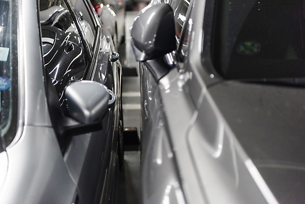 포토 JPG 자동차 근접촬영 사람없음 주차 좁은 지하주차장 주차위반 국내포토 육상교통 뷰포인트 주차장 파일형식