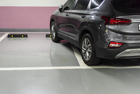 포토 JPG 자동차 사람없음 주차 침범 지하주차장 비매너 주차위반 국내포토 육상교통 주차장 파일형식