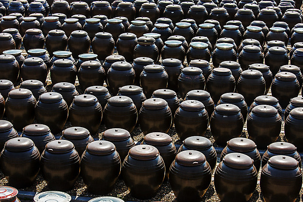 포토 JPG 주간 한국 풍경 사람없음 야외 항아리 충청남도 일렬 국내여행 국내포토 자연요소 아시아 여행 도자기 충청도 파일형식