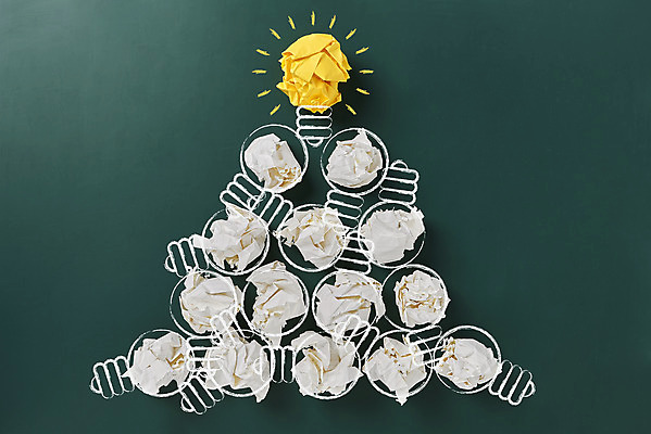 포토 JPG 스튜디오촬영 종이 비즈니스 전구 아이디어 실내 사람없음 빛 하이앵글 쌓기 칠판 정상 오브젝트 구김 종이더미 창의력 초록배경 국내포토 뷰포인트 백그라운드 컨셉 모션 내부 초록색 파일형식 더미