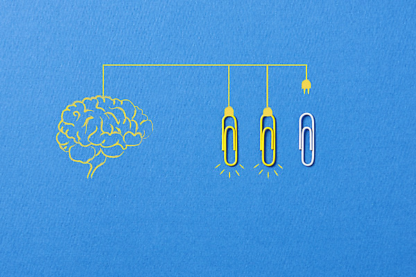 포토 JPG 스튜디오촬영 선 비즈니스 아이디어 실내 사람없음 빛 하이앵글 사무용품 연결 오브젝트 뇌 파란배경 클립 전기회로 창의력 국내포토 뷰포인트 백그라운드 컨셉 문구용품 내부 파란색 회로판 파일형식