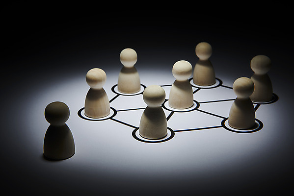 포토 JPG 스튜디오촬영 선 비즈니스 실내 사람없음 어둠 말_게임 연결 오브젝트 공동체 따돌림 소외 왕따 제외 국내포토 내부 파일형식