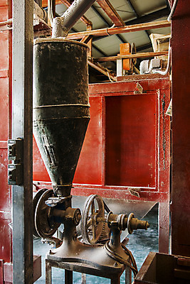 포토 JPG 곡류 실내 사람없음 밀 경상남도 특산물 분쇄기 방앗간 진주시 국내포토 내부 경상도 파일형식