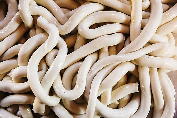 포토 JPG 한국전통 한식 실내 사람없음 하이앵글 쌓기 경상남도 방앗간 가래떡 하동 국내포토 전통 음식 뷰포인트 모션 떡 한국 내부 경상도 파일형식