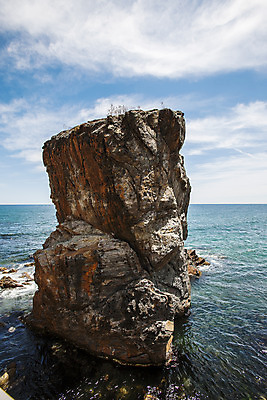 포토 JPG 주간 하늘 풍경 사람없음 야외 바위 강원도 동해 국내여행 묵호항 동해시 국내포토 자연요소 바다 여행 한국 항구 돌_바위 파일형식
