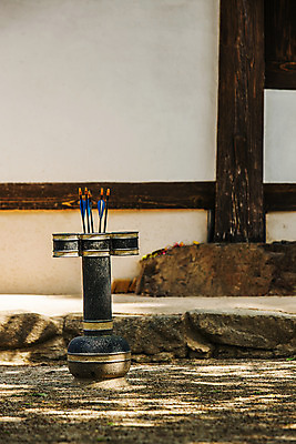 포토 JPG 주간 사람없음 야외 전라남도 나주 투호 투호놀이기구 국내포토 자연요소 전통소품 전통놀이 전라도 파일형식