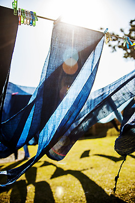 포토 JPG 주간 사람없음 야외 햇빛 빨랫줄 전라남도 천 빨래집게 나주 국내포토 자연요소 줄 집게 태양 직물 전라도 파일형식