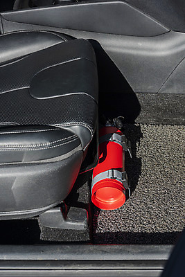 포토 JPG 자동차 실내 안전 사람없음 소방 안전교육 소화기 점검 사고안전 소방용품 차량내부 국내포토 교육 육상교통 내부 안전장비 파일형식