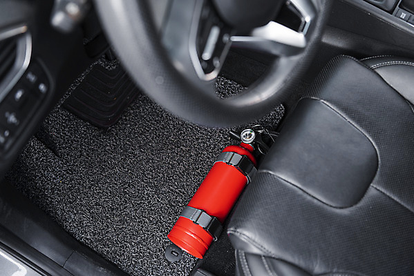 포토 JPG 자동차 실내 안전 사람없음 하이앵글 소프트포커스 소방 안전교육 소화기 점검 운전석 사고안전 소방용품 차량내부 국내포토 교육 육상교통 뷰포인트 촬영기법 내부 안전장비 파일형식