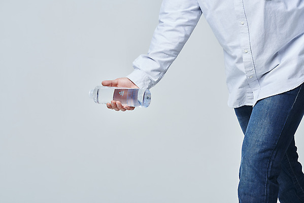 포토 JPG 스튜디오촬영 남자 회색배경 실내 한명 들기 안전 상반신 20대 성인 옆모습 한국인 소방 안전교육 소화기 사고안전 소방용품 투척 성인남자한명만 국내포토 1 교육 뷰포인트 백그라운드 모션 사람 동양인 청년 내부 회색 던지기 안전장비 남자한명만 성인남자만 파일형식