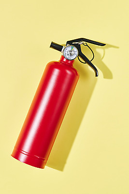 포토 JPG 스튜디오촬영 실내 그림자 안전 사람없음 하이앵글 소방 오브젝트 안전교육 소화기 노란배경 사고안전 소방용품 국내포토 교육 뷰포인트 백그라운드 내부 노란색 안전장비 파일형식