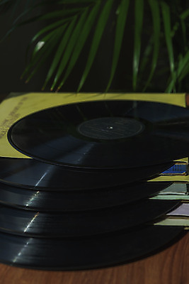 포토 JPG 식물 화분 실내 사람없음 햇빛 창가 서랍장 복고 일렬 뉴트로 나무배경 국내포토 가구 백그라운드 창문 내부 태양 파일형식