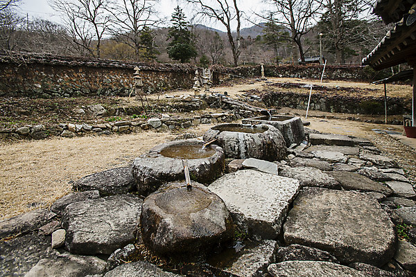 포토 JPG 주간 사람없음 야외 전라남도 우물 선암사 순천 국내포토 자연요소 사찰 전라도 파일형식