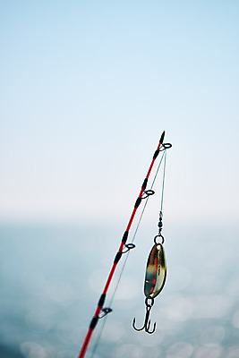 포토 JPG 주간 바다 레저 낚시 아웃도어 취미 사람없음 야외 아웃포커스 낚싯바늘 낚싯대 낚시줄 미끼 서해 궁평항 국내포토 자연요소 촬영기법 항구 낚시용품 경기도 파일형식