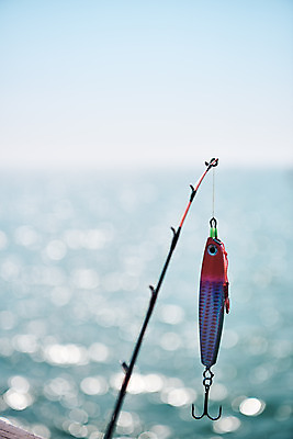 포토 JPG 주간 바다 레저 낚시 아웃도어 근접촬영 취미 사람없음 야외 아웃포커스 낚싯바늘 낚싯대 보케 낚시줄 미끼 서해 궁평항 국내포토 자연요소 뷰포인트 촬영기법 항구 낚시용품 경기도 파일형식