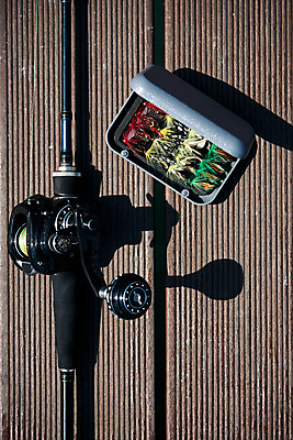 포토 JPG 주간 레저 낚시 바닥 아웃도어 그림자 취미 사람없음 야외 상자 하이앵글 낚싯대 미끼 궁평항 국내포토 자연요소 뷰포인트 항구 낚시용품 경기도 파일형식