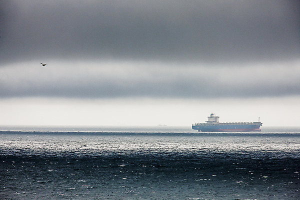 포토 JPG 주간 바다 풍경 사람없음 야외 경상남도 흐림 남해 거제도 국내여행 선박 국내포토 자연요소 섬 여행 수상교통 날씨 경상도 거제 파일형식