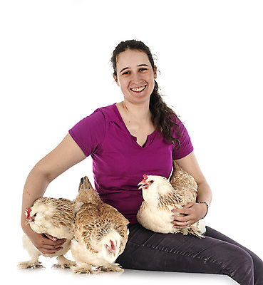 포토 JPG 해외이미지 조류 한명 사람 반려동물 시골 흰배경 주인 프랑스어 기르기 해외202105 해외포토 동물 문자 1 백그라운드 흰색 돌봄 파일형식