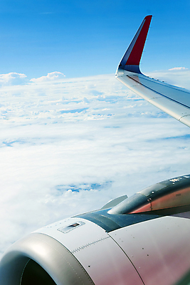 포토 JPG 해외이미지 구름 백그라운드 하늘 바람 날씨 비행기 사람없음 공중 관광지 수평선 해외202105 해외포토 자연요소 여행 항공교통 대중교통 파일형식