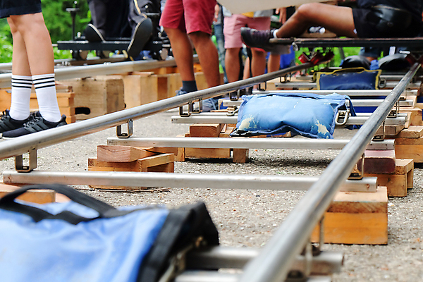 포토 JPG 해외이미지 사람없음 촬영 작업 마이크 방송 철책 해외202105 해외포토 음향기기 파일형식