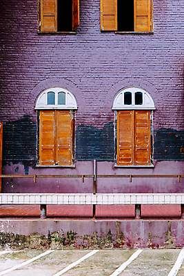 포토 JPG 해외이미지 전통 외관 백그라운드 돌담 사람없음 야외 건물 옆모습 문 손상 타일 창고 부식 타운 깨짐 콘크리트 해외202105 해외포토 건축물 뷰포인트 컨셉 담장 돌_바위 도시 파일형식