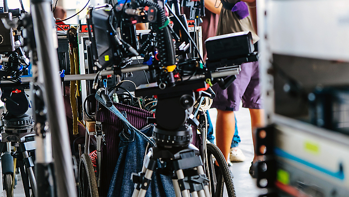 포토 JPG 해외이미지 백그라운드 사람없음 야외 작업 제조 디지털카메라 만들기 방송 작업도구 삼각대 동영상 해외202105 해외포토 모션 카메라 도구 파일형식