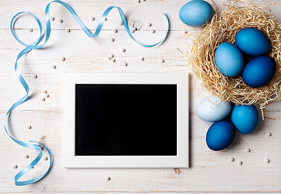 포토 JPG 해외이미지 디자인 행복 백그라운드 컨셉 부활절 쟁반 사람없음 파란색 칠판 활발 축하 클래식 카피스페이스 국경 해외202105 해외포토 기념일 감정 컬러 공백 파일형식