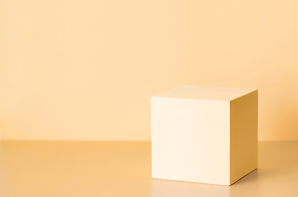 포토 JPG 해외이미지 실내 사람없음 큐브 정사각형 노란배경 입체도형 목업 미니멀 해외202105 해외포토 도형 백그라운드 내부 노란색 입체 파일형식