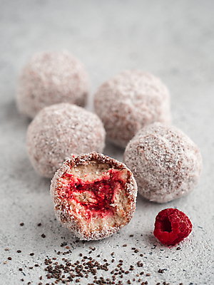 포토 JPG 해외이미지 음식 디저트 건강 요리 사람없음 파티 케이크 초콜릿 기쁨 회색 달콤 잼 산딸기 코코넛 코코아 카카오 카피스페이스 비건 해외202105 해외포토 감정 음료 컬러 과일 이벤트 공백 소스_음식 맛 채식주의자 파일형식