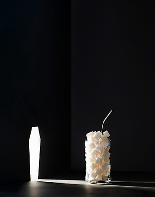 포토 JPG 해외이미지 모양 음식 검은배경 추상 사람없음 검은색 죽음 달콤 위험 설탕 비만 큐브 부식 콜라 살인 당뇨병 살인범 인슐린 카피스페이스 중독자 해외202105 해외포토 컬러 백그라운드 컨셉 무늬 공백 범죄 맛 질병 몸매 탄산음료 파일형식