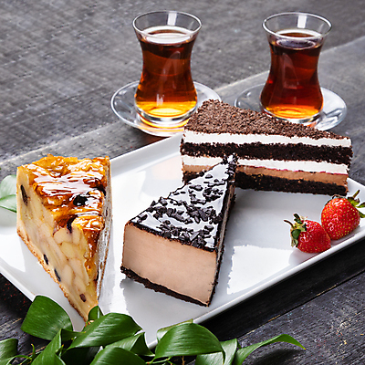 포토 JPG 해외이미지 음식 과일 재료 탁자 딸기 디저트 사람없음 노란색 케이크 초콜릿 사과 꿀 스터핑 시나몬 해외202105 해외포토 컬러 가구 파일형식