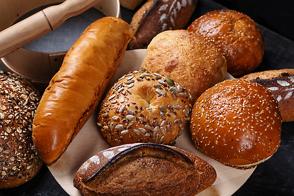 포토 JPG 해외이미지 음식 빵 탁자 종류 요리 사람없음 빵집 바게트 보리 밀가루 베이글 호밀 귀리 해외202105 해외포토 가구 곡류 상점 가루 파일형식