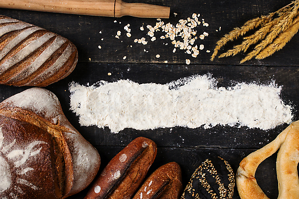 포토 JPG 해외이미지 빵 탁자 사람없음 바게트 해외202105 해외포토 음식 가구 파일형식