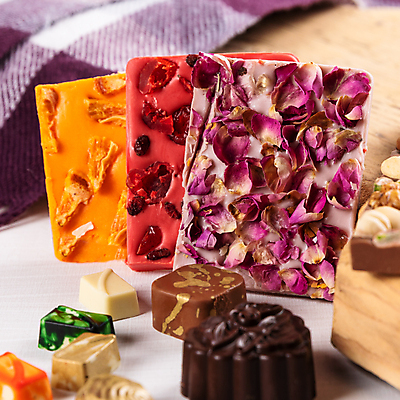 포토 JPG 해외이미지 음식 잎 재료 디저트 사람없음 장미 과자 초콜릿 우유 견과류 석류 코코아 해외202105 해외포토 식물 꽃 음료 과일 유제품 파일형식