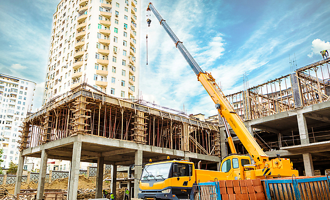 포토 JPG 해외이미지 구름 외관 회의 벽돌 바닥 아파트 안전 사람없음 건물 도시풍경 탑 고층빌딩 건설현장 트럭 엔지니어 도심 군중 토론 땅 기중기 스카이라인 고용 건설근로자 해외202105 해외포토 자연요소 직업 건축물 비즈니스 자동차 주택 건설업 사람 풍경 빌딩 구직 도시 중장비 기술자 채용 파일형식