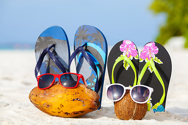 포토 JPG 해외이미지 무료이미지 안경 모래 바다 과일 자연 휴식 해변 사람없음 물 파란색 선글라스 태양 코코넛 해외202105 해외포토 자연요소 잡화 컬러 컨셉 생태계 파일형식 무료콘텐츠