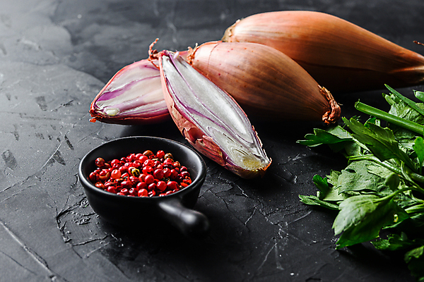 포토 JPG 해외이미지 식물 음식 채소 재료 양파 콩 요리 사람없음 쌓기 중국 목장 샐러드 향신료 날것 파 숙성 샬롯 미니멀리스트 해외202105 해외포토 아시아 모션 곡류 향미료 파일형식