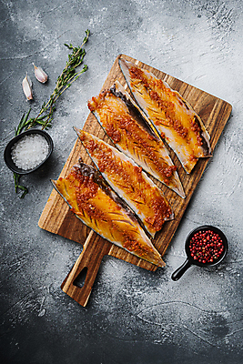 포토 JPG 해외이미지 음식 재료 회색배경 파프리카 어류 요리 사람없음 해산물 질감 고등어 사프란 해외202105 해외포토 백그라운드 채소 수중동물 회색 향신료 파일형식