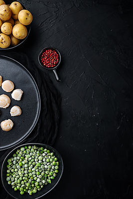 포토 JPG 해외이미지 음식 재료 검은배경 조개 육류 사람없음 해산물 심플 가리비 해외202105 해외포토 백그라운드 식재료 어패류 검은색 파일형식