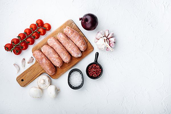 포토 JPG 해외이미지 음식 육류 돼지고기 사람없음 소시지 바비큐 흰배경 날것 초리조 해외202105 해외포토 백그라운드 식재료 흰색 가공식품 파일형식