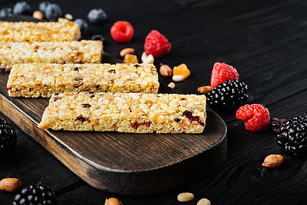 포토 JPG 해외이미지 열매 음식 과일 건조 사람없음 견과류 바 설탕 시리얼 밀 블루베리 깨 아몬드 섬유 꿀 건포도 뮤즐리 에너지바 오트밀 크랜베리 슈퍼푸드 귀리 그래놀라 해외202105 해외포토 식물 식재료 포도 곡류 직물 조미료 건강식품 건과일 파일형식