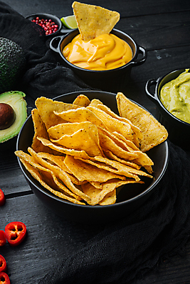 포토 JPG 해외이미지 음식 치즈 옥수수 사람없음 노란색 조미료 매움 모음 아보카도 타코 과카몰리 짠맛 나무배경 해외202105 해외포토 컬러 백그라운드 과일 유제품 곡류 한글 소스_음식 맛 향미료 파일형식