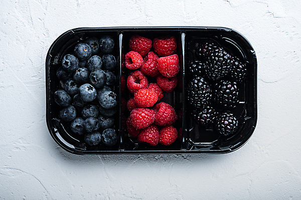 포토 JPG 해외이미지 식물 열매 음식 재료 사람없음 흰배경 블루베리 산딸기 블랙베리 숙성 해외202105 해외포토 백그라운드 과일 흰색 파일형식