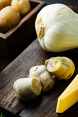 포토 JPG 해외이미지 식물 음식 채소 재료 사람없음 피클 아티초크 나무배경 해외202105 해외포토 백그라운드 절임 파일형식