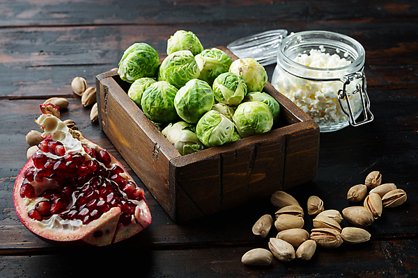 포토 JPG 해외이미지 채소 재료 치즈 사람없음 양배추 날것 석류 피스타치오 나무배경 해외202105 해외포토 백그라운드 과일 유제품 견과류 파일형식