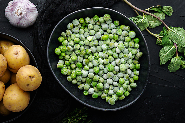 포토 JPG 해외이미지 채소 재료 검은배경 사람없음 완두콩 날것 숙성 해외202105 해외포토 백그라운드 콩 검은색 파일형식