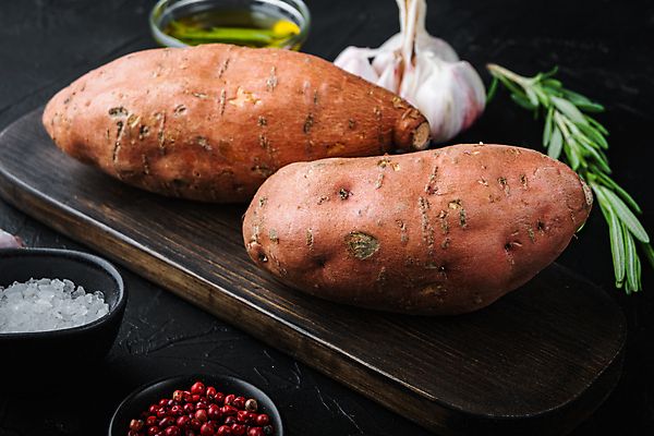 포토 JPG 해외이미지 식물 검은배경 감자 사람없음 해외202105 해외포토 백그라운드 채소 검은색 파일형식