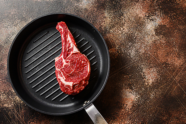 포토 JPG 해외이미지 재료 텍스트 육류 스테이크 사람없음 소고기 카우보이 바비큐 날것 갈비뼈 덩어리 등심 정육점 해외202105 해외포토 음식 식재료 뼈 서양음식 상점 파일형식