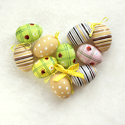 포토 JPG 해외이미지 전통 계절 꽃잎 꽃 리본 기독교 종교 음식 백그라운드 꽃무늬 텍스트 탁자 추상 휴가 부활절 선물 미술 사람없음 목재 장식 컬러풀 바구니 계란 봄 수확 축하 인사 화려 날짜 둥지 4월 심볼 오브젝트 사인 활 질감 복고 신성 구성 국경 해외202004 해외202105 해외포토 나무 식물 기념일 컬러 가구 컨셉 무늬 농업 재료 문화예술 알 예절 파일형식